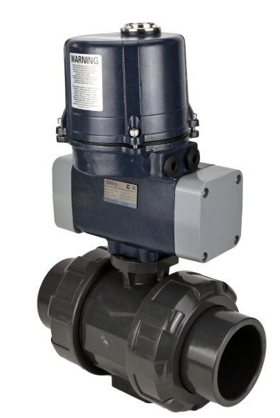 Кран шаровой DN.ru BV4242E-FP-GRM-ISO Дн65 Ру10 полнопроходной, клеевой с разборным муфтовым соединением, корпус - НПВХ, шар - НПВХ, уплотнение - EPDM, с электроприводом DN.ru QTSA-N-003EM-O0-220VAC с пружинным возвратом