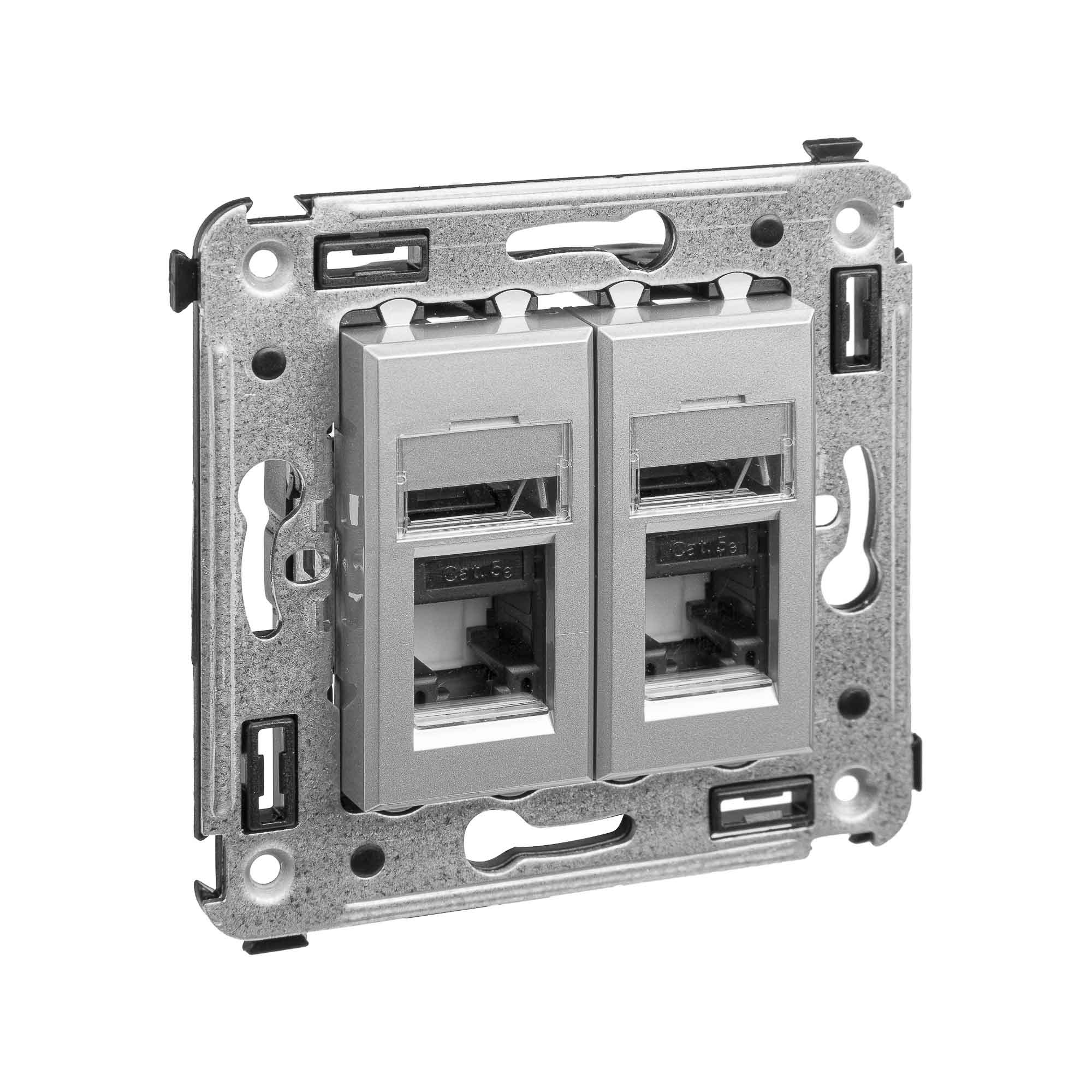Розетка RJ45+RJ45 компьютерная DKC Avanti скрытой установки кат.5e двойная закаленная сталь купить с доставкой по РФ