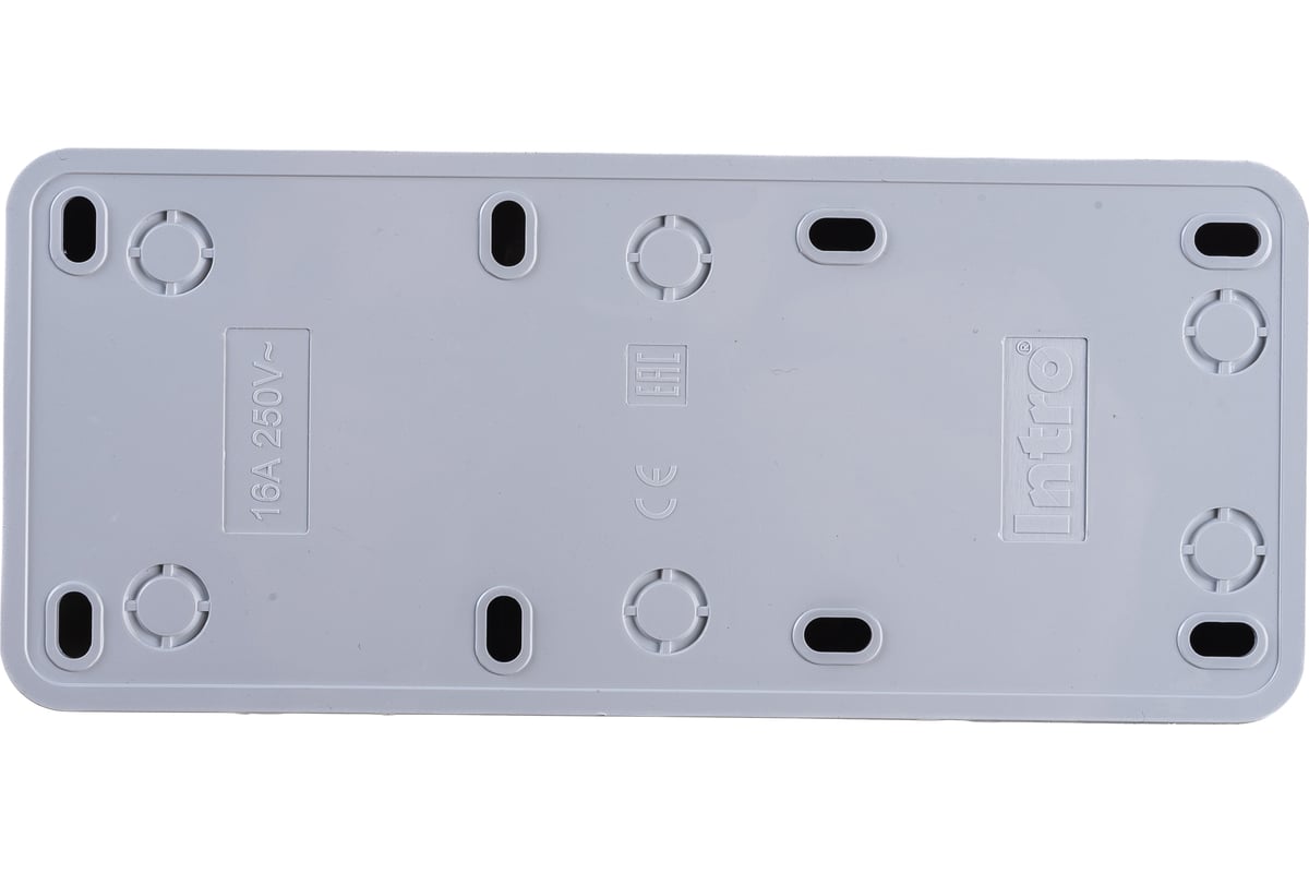 Розетка без заземления трехместная Intro Quadro 2-205-01 16А-250В, IP20, ОУ, белый заказать со складов по всей России