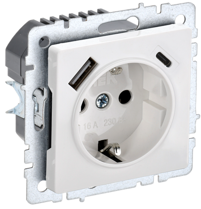 Розетка IEK BRITE с з/к/ш 16А с USB A+C 18Вт РЮш11-1-БрБ белый