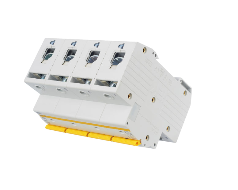 Выключатель автоматический IEK ВА47-150 4Р 80А 15кА купить по цене "по запросу"