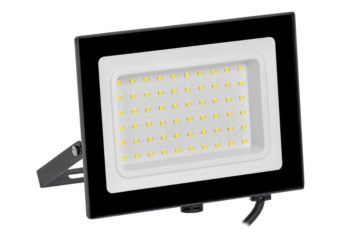 Прожектор светодиодный IEK СДО 06-70 IP65 4000К черный LPDO601-070-40-K02