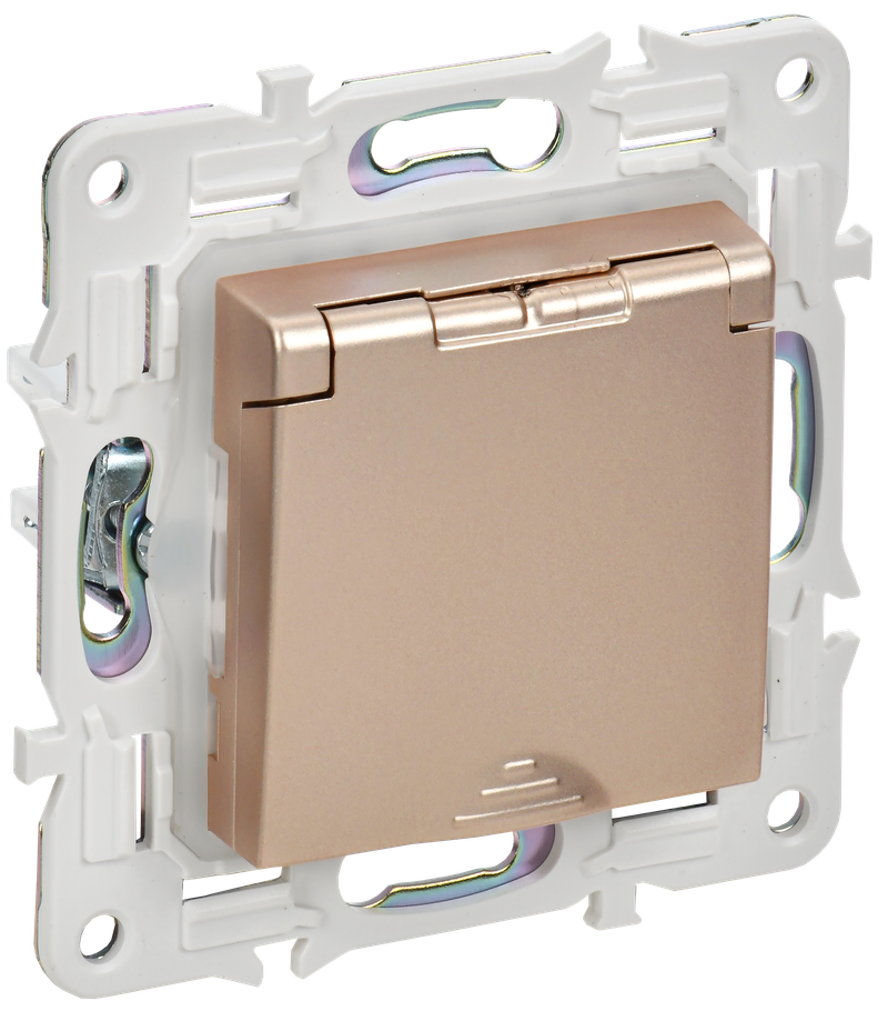 Розетка IEK SKANDY 1-местная с заземлением с защитными шторками и крышкой 16А IP44 SK-R11Sa песочный