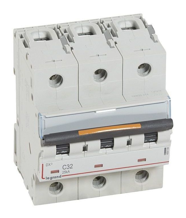 Выключатель автоматический трехполюсный Legrand 32А C DX3 25кА