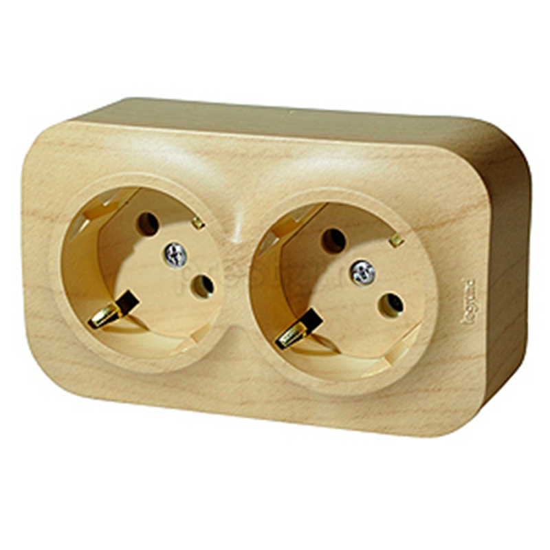 Розетка двойная Legrand Quteo 2x2К+З без шторок - 16 A - 250 В IP 20 дерево