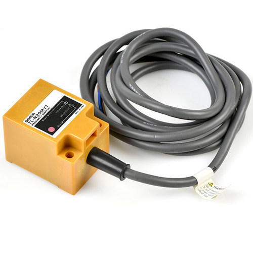Датчик индуктивный Omron TL-N20MY1