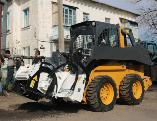 Навесная дорожная фреза Simex PL4015 для мини-погрузчиков со стандартным и повышенным потоком купить по цене 2077539 руб.