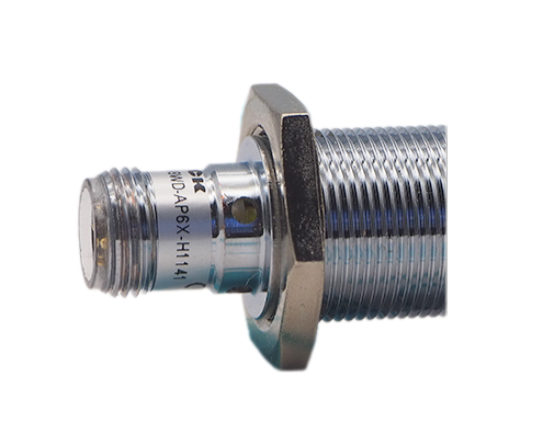 Датчик индуктивный Turck BI8U-EM18WD-AP6X-H1141