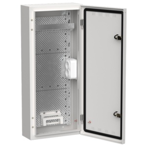 Щитовое оборудование IEK TITAN 5 48 710х310х140 (1х48) IP31